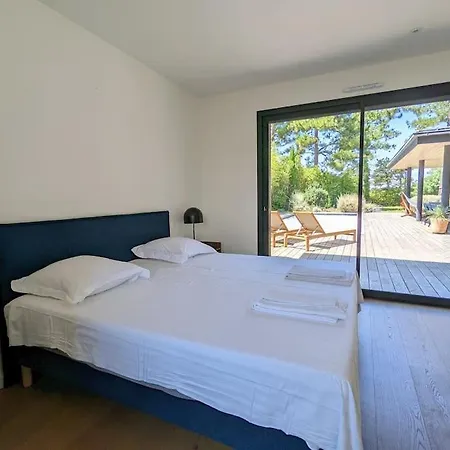 Des Pins : Maison D'architecte Avec Piscine, à 500m Des Plages, Calme Et Ensoleillée * Anglet