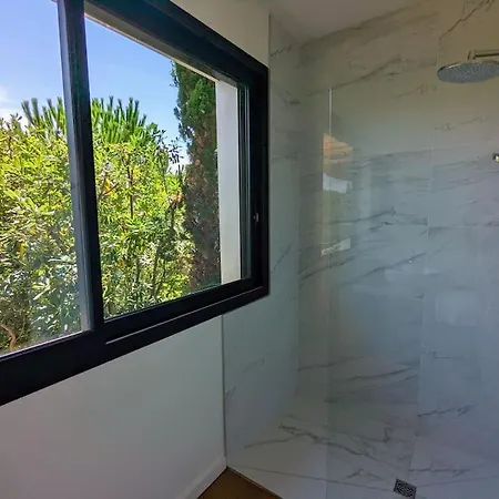 Villa Des Pins : Maison D'architecte Avec Piscine, à 500m Des Plages, Calme Et Ensoleillée *