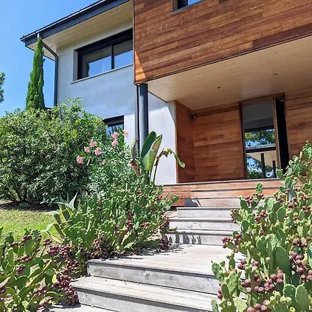 Villa Des Pins : Maison D'architecte Avec Piscine, à 500m Des Plages, Calme Et Ensoleillée Anglet