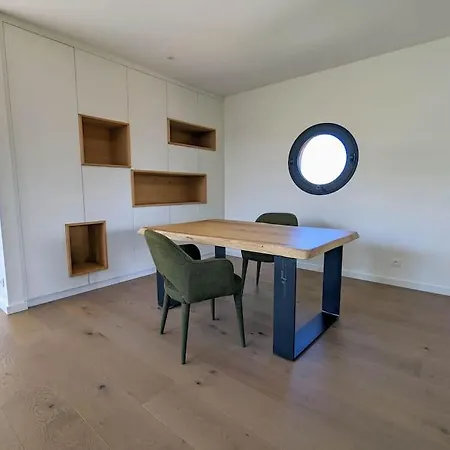 Des Pins : Maison D'architecte Avec Piscine, à 500m Des Plages, Calme Et Ensoleillée *